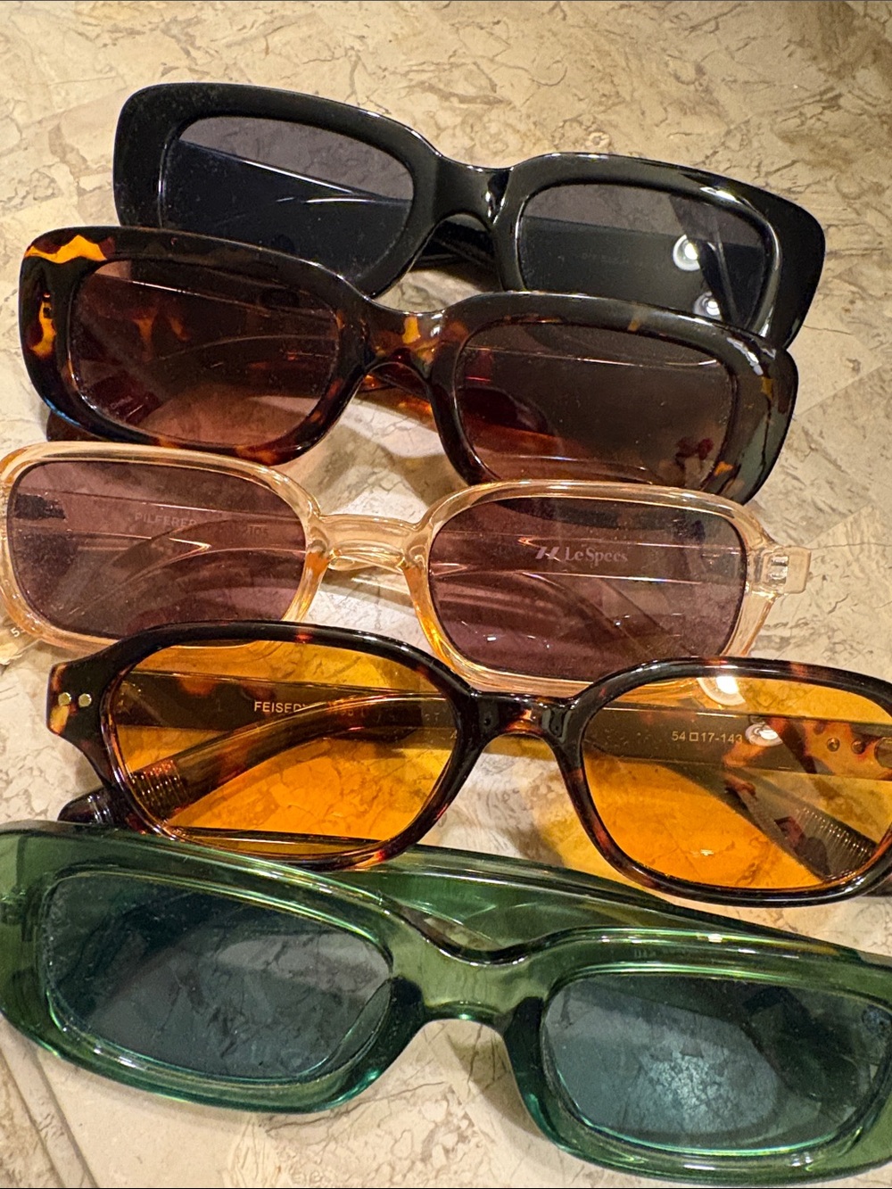 5 Assorted Women's Fashion Sunglasses - Mixed Colors
